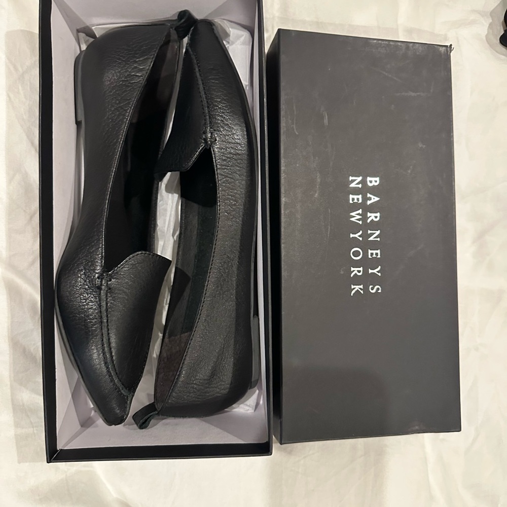Barney’s New York Size 11 black flats